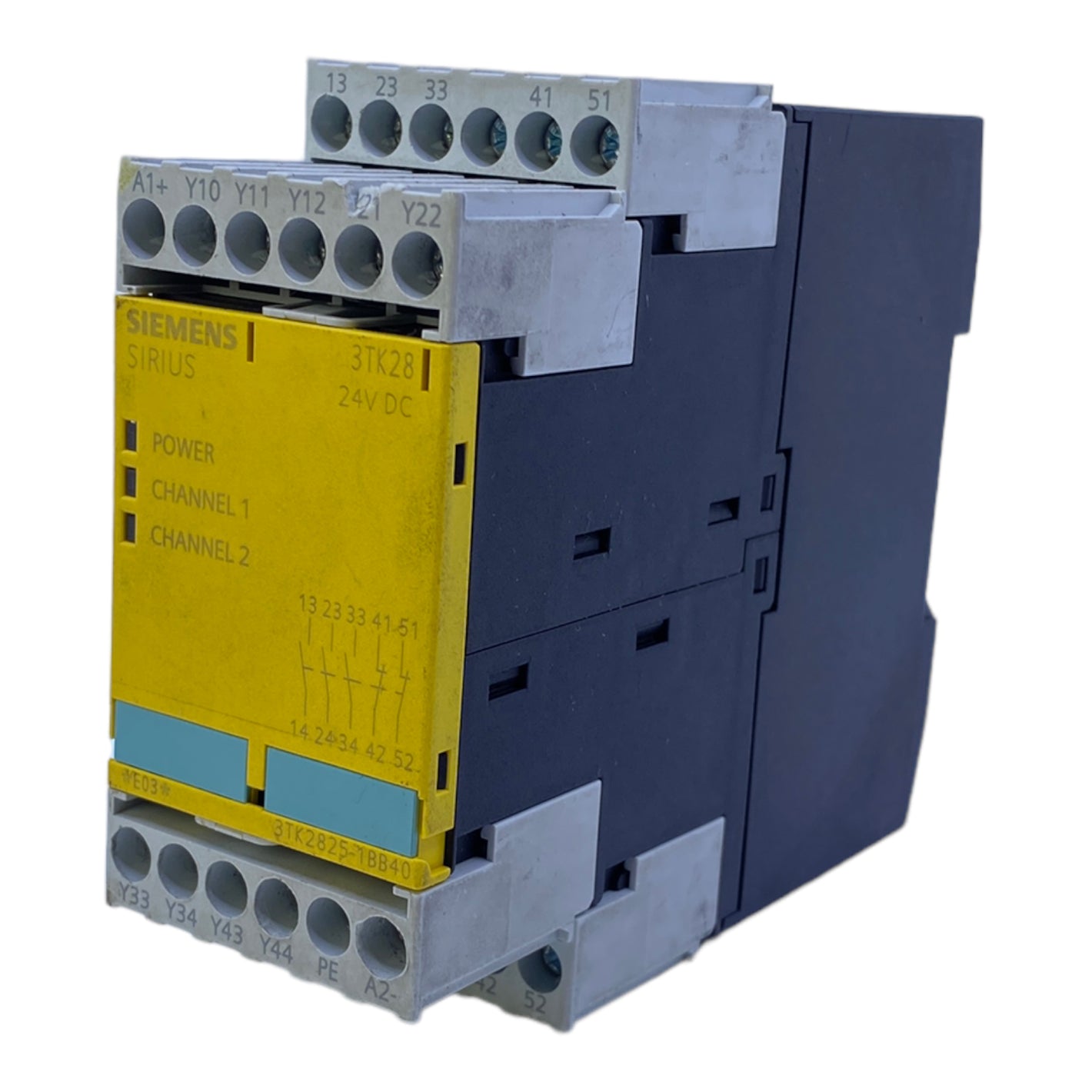 Siemens 3TK2825-1BB40 safety relay 24V DC 6A 50Hz 