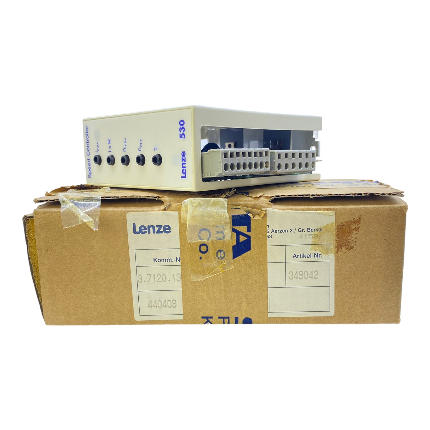 Lenze 33.532--E power converter 00349042 230Lenze 33.532--E power converter 00349042, 230V 50/60Hz, G 180V 2A, G 210V 0.3AV 50/60Hz, G 180V 2A