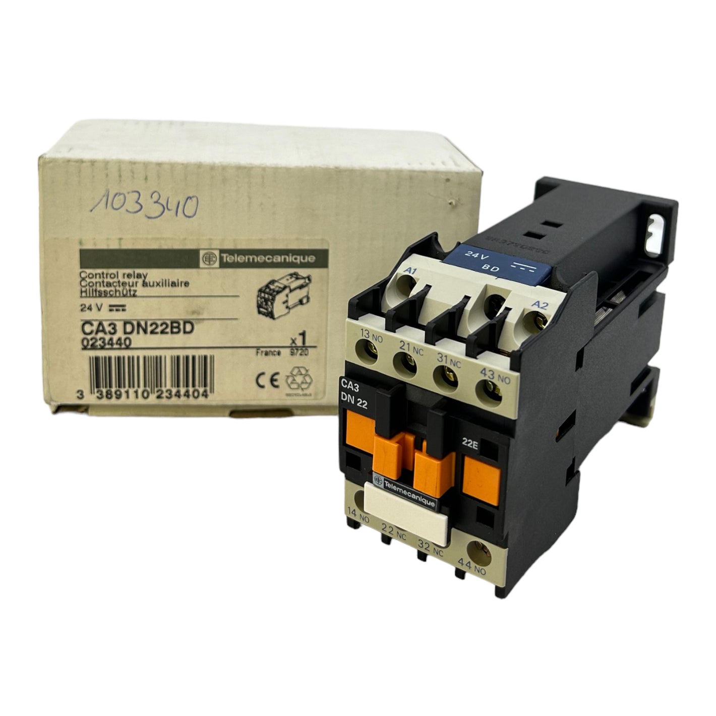 Telemecanique CA3DN22BD control relay max.600V AC 24V 10A control relay CA3DN22BD 