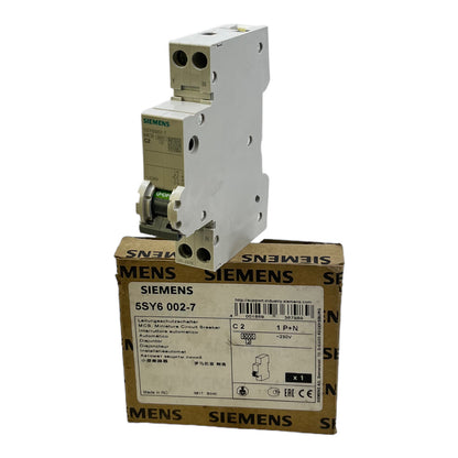 Siemens 5SY6002Z circuit breaker 230V clip mounting 2-pole 2A IP20 