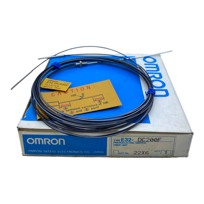 Omron E32-DC200F photo switch fiber optic switch M3 40mm 